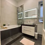 Altbauwohnung Mit Dachterrasse In Der Innenstadt * 斯派尔