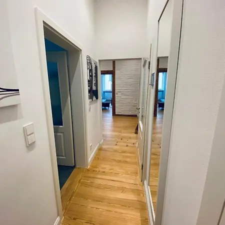 Апартаменты Altbauwohnung Mit Dachterrasse In Der Innenstadt *